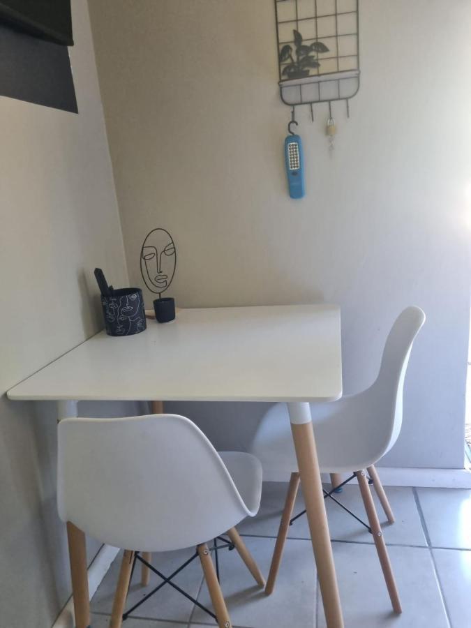 Angel 8 Airbnb Apartment 2 Robertson Zewnętrze zdjęcie